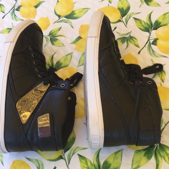 Ladies Black Guess Sneakers - Picture 5 of 7